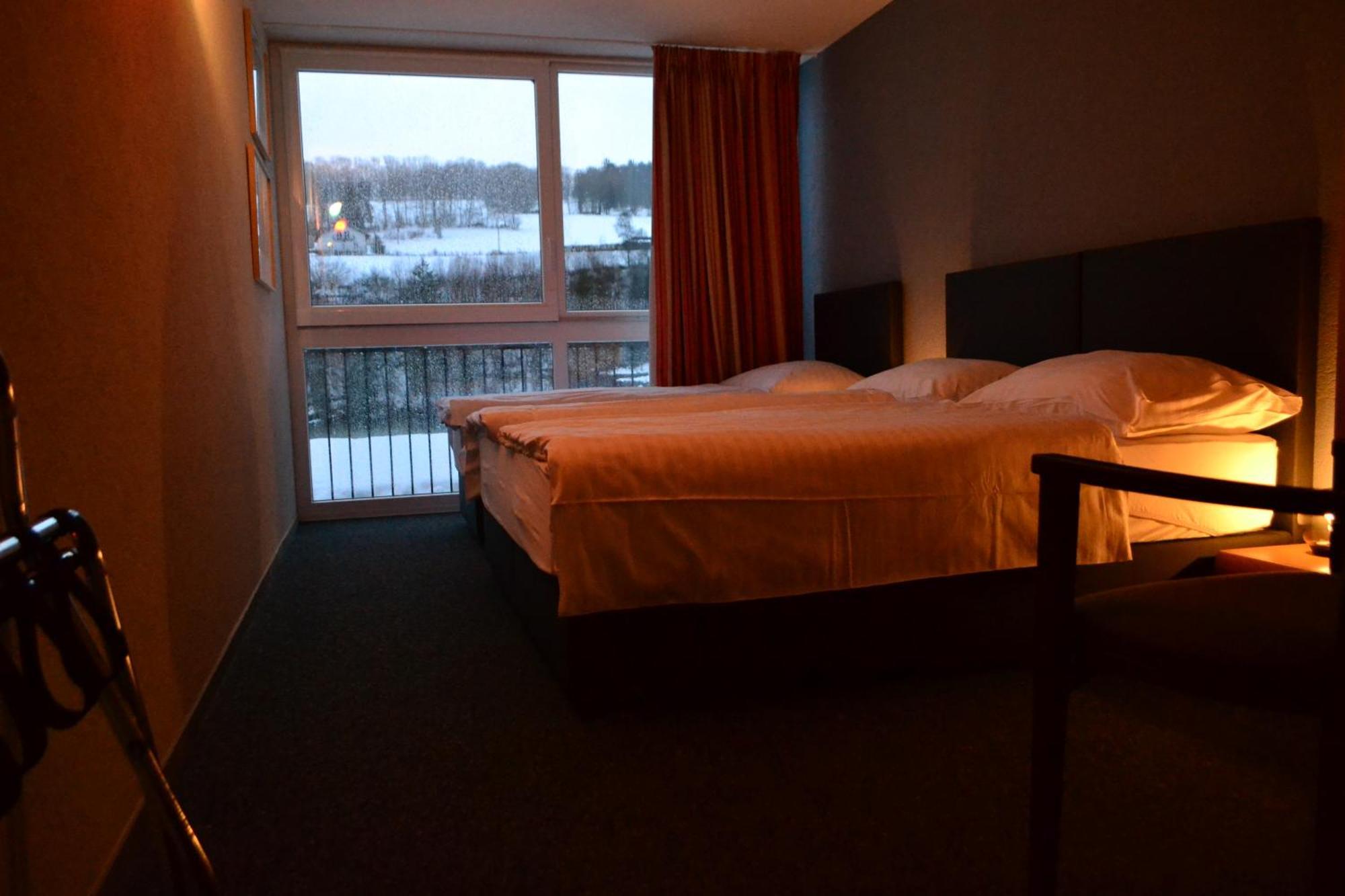 Hotel Les Rives Du Doubs Les Brenets Kültér fotó
