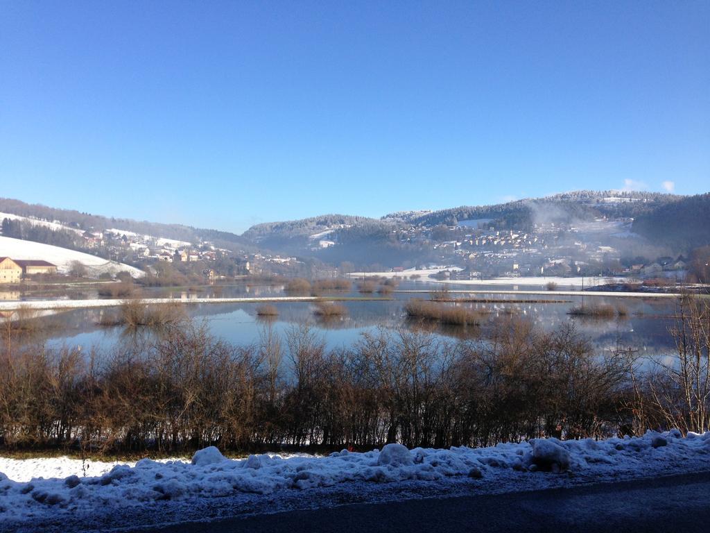 Hotel Les Rives Du Doubs Les Brenets Kültér fotó