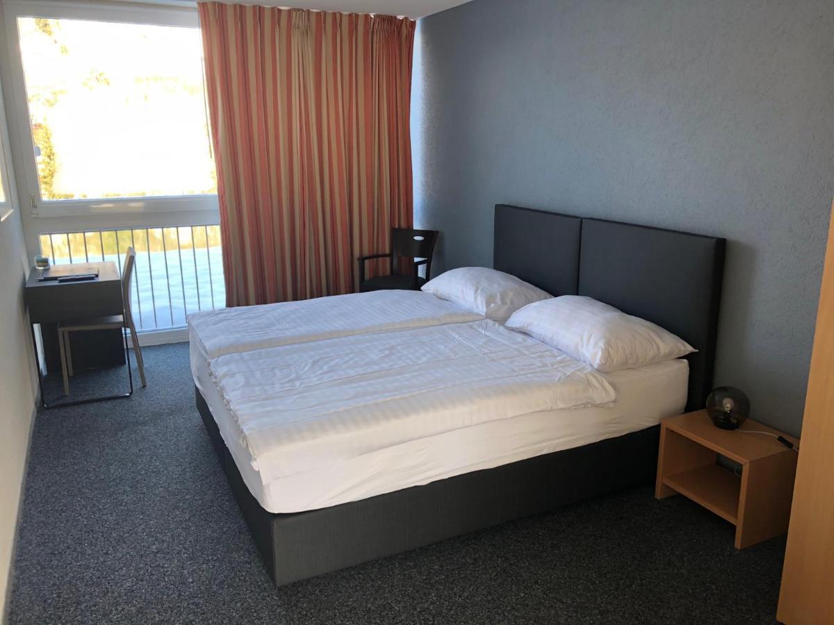 Hotel Les Rives Du Doubs Les Brenets Kültér fotó