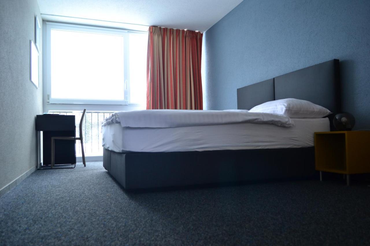 Hotel Les Rives Du Doubs Les Brenets Kültér fotó