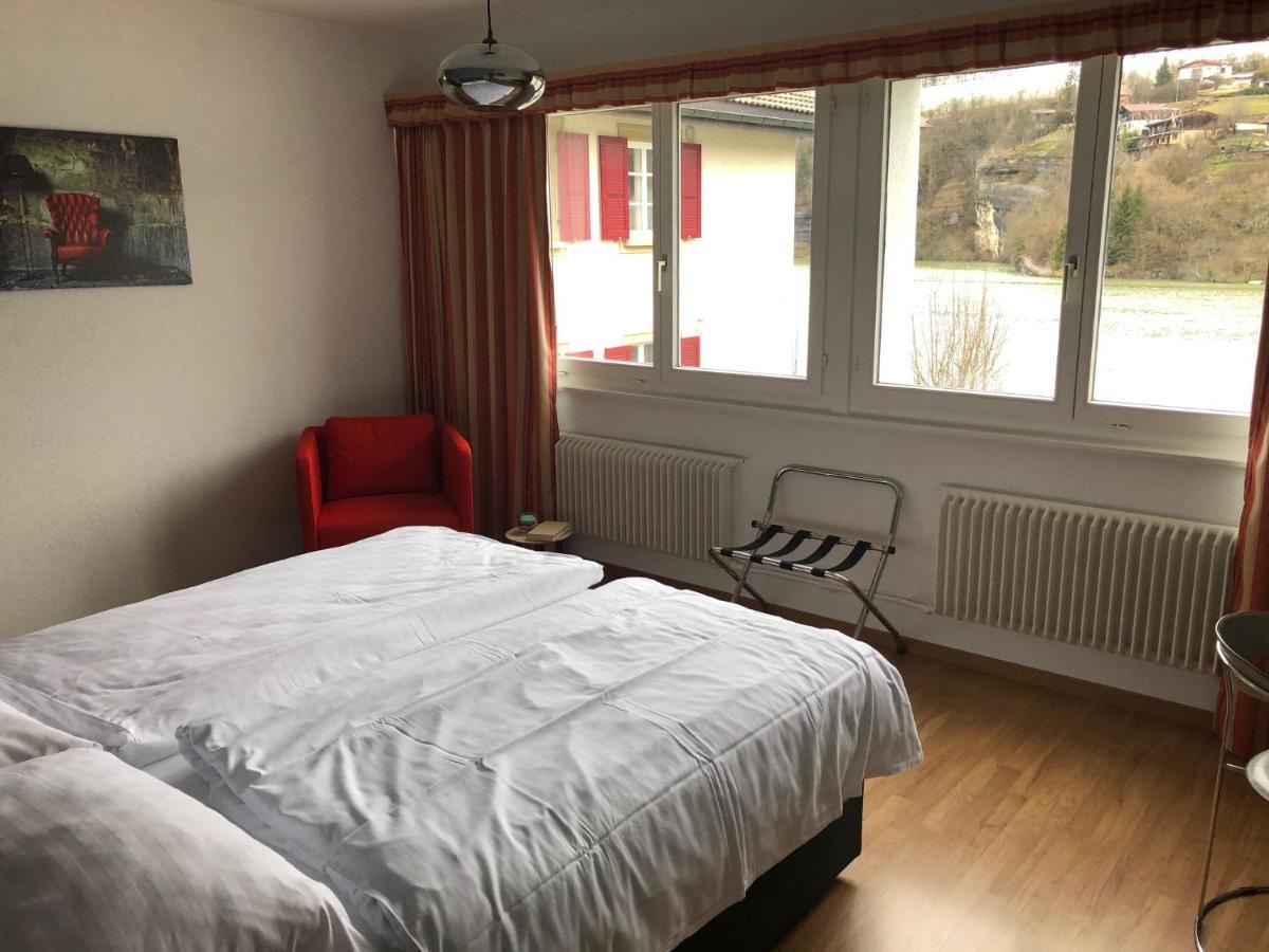 Hotel Les Rives Du Doubs Les Brenets Kültér fotó