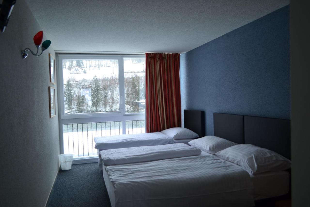 Hotel Les Rives Du Doubs Les Brenets Kültér fotó