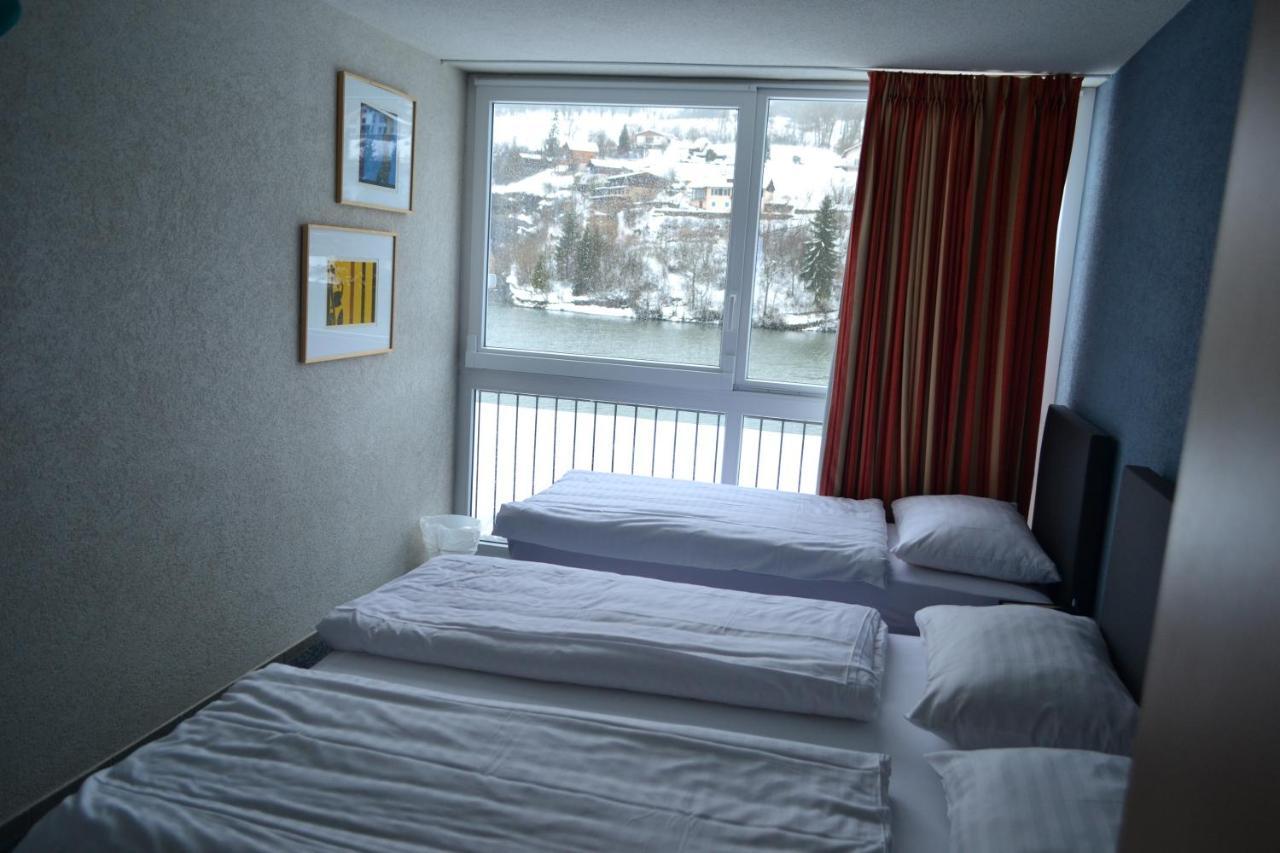Hotel Les Rives Du Doubs Les Brenets Kültér fotó