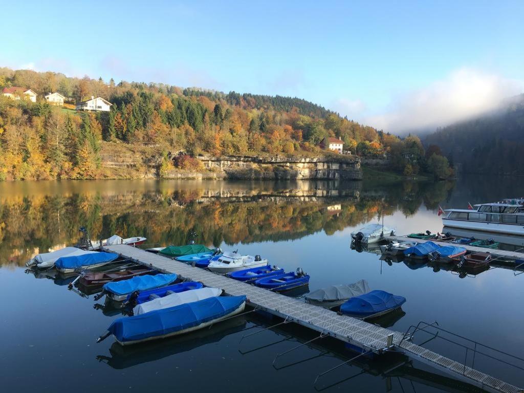 Hotel Les Rives Du Doubs Les Brenets Kültér fotó